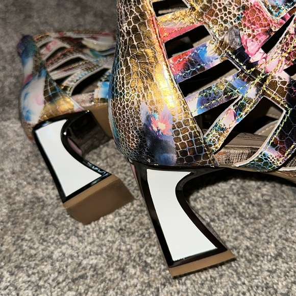Spring Step L Artiste Multicolor Strappy Heels - Picture 5 of 13